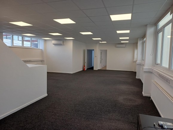 fbb91e8b 35a3 4e99 a659 da7545f458b4