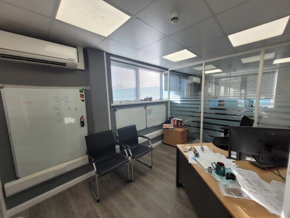 404202c5 f28d 4716 bab4 79de44c068a5