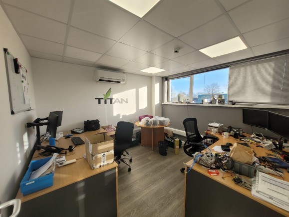 9974c3f0 c4d5 4b6e 885a c23dbd572814