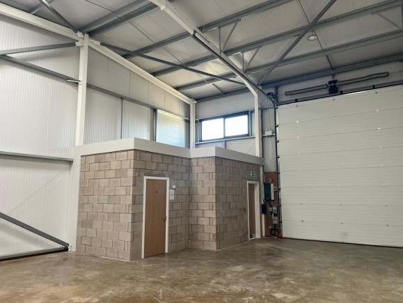 c170ebf9 c825 4673 b426 1b646b4f60a9_web