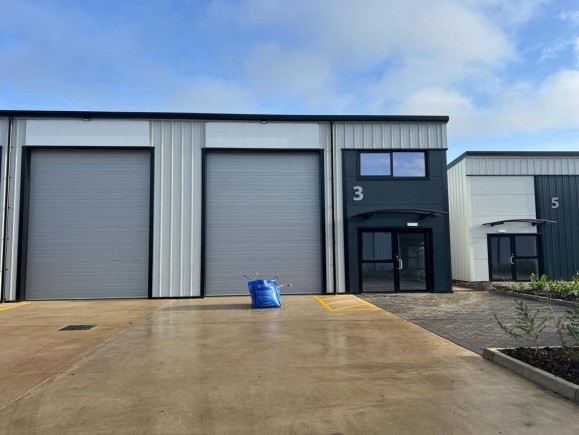 d66debc6 92ed 4881 8dd9 44f44cc3cd3e_web