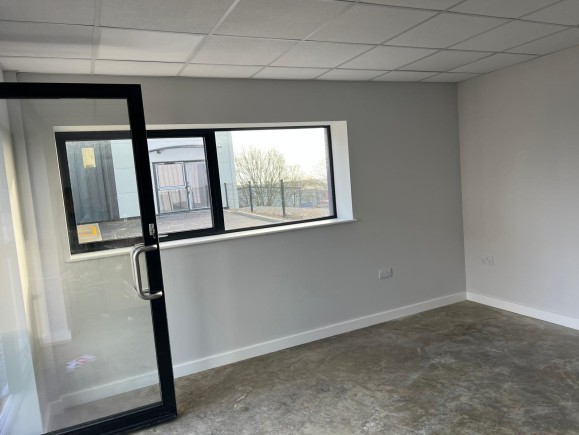 b0d5ef76 7ea0 4267 9c4d edd015f0ffaa