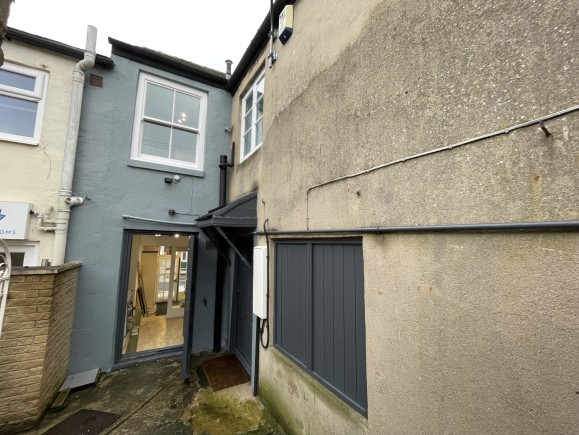 4ac3b78c 1479 4fd9 b2f8 f4f762879c6a