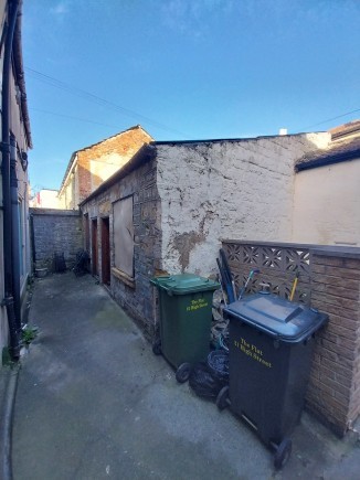 7fe85711 d85f 4eda 9d5d 7c4a35d6460d