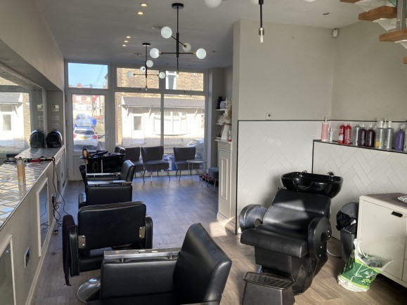 a8b63a70 27dd 48e1 8e01 52e3d83106e8