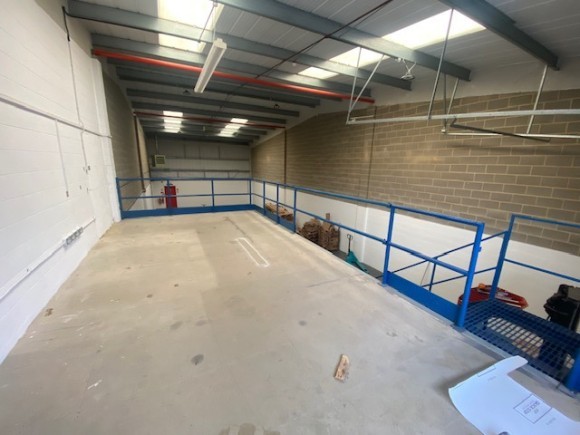 6301d5b7 259a 486b bc46 e94df5566c1e_web