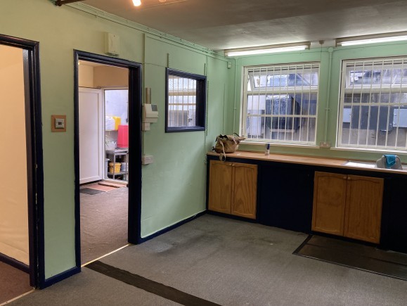 69a93c1f 36f8 41e2 b008 a43d07eb6fe5