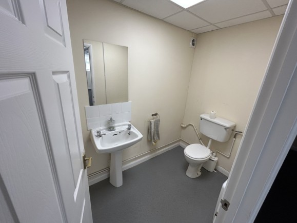 1ebef18a c92d 42c8 aaf5 8e7ad6653b87_web