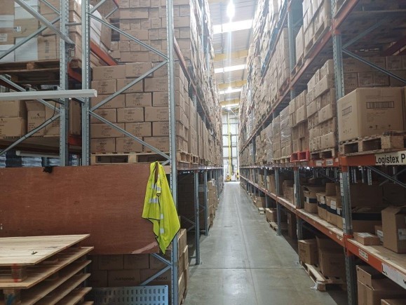 2156a744 f0ca 4c6e 8071 eed41a3c34f5_web