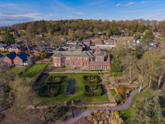 de606e9f 5491 4607 8824 d415bb5ba5a0_web