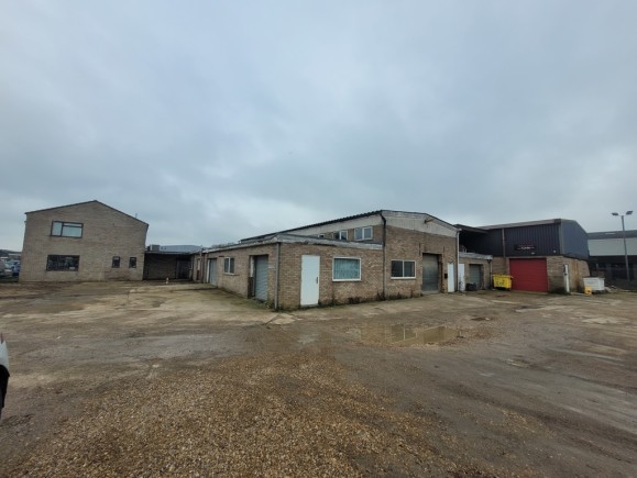 ea347b70 8281 427a 8a65 a16dc1a9d618_web