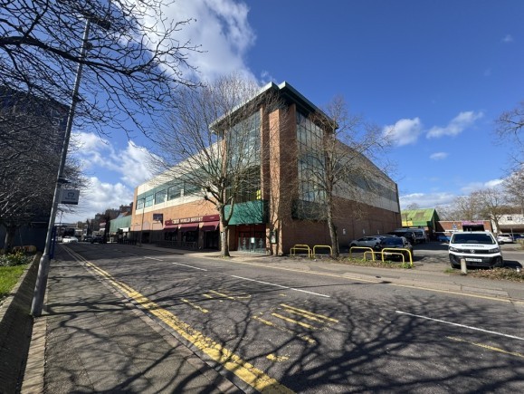 8b65b8a3 de85 4eee a02d 0e5e9b6a5372_web