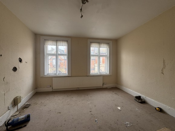 94950724 f9ed 4220 88ba cd0080972e9d_web