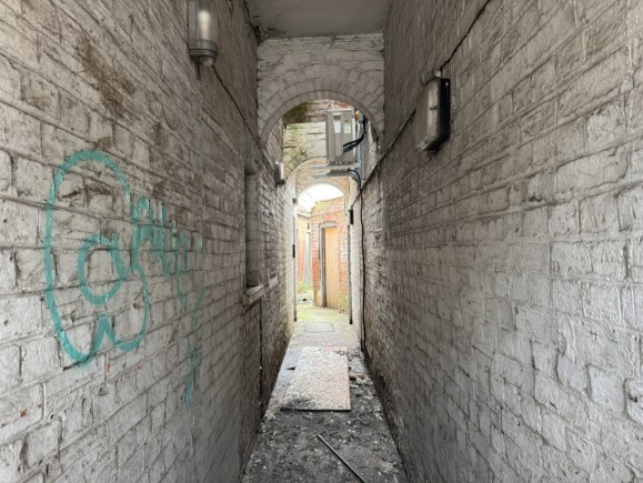 a0aecca1 b60f 4545 9745 9c2f9e7a4e2e_web