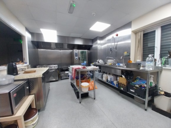 24fe0375 e30f 48b4 bb83 ddf5fa30fd33_web