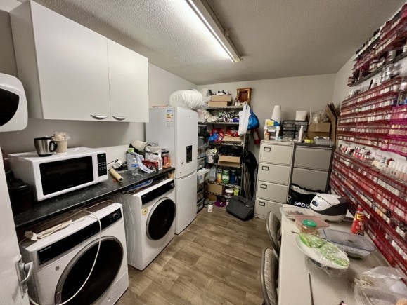 a43f3e17 536f 4328 bd60 8edef9d7aa1c_web