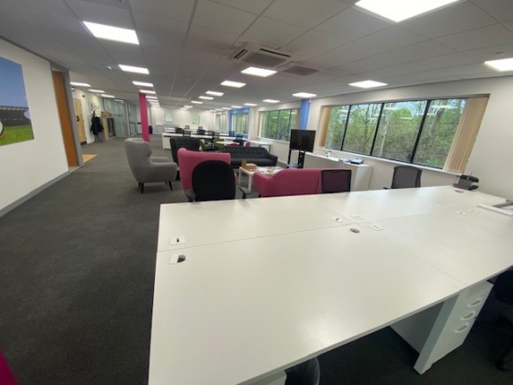 e43bbc31 794d 4ea4 9448 917225846ebc_web