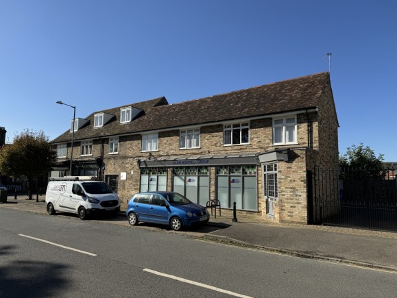 1402b86b e9b6 4d78 b68c ee328f2f0734_web