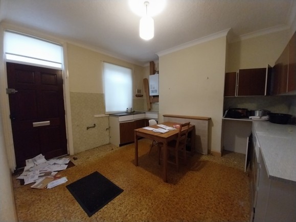 d7f9b887 6ad3 42a9 a4d7 065597873975_web