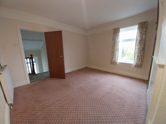 ec2c2afc e5a2 4b37 9e5b c2a39556c059_web