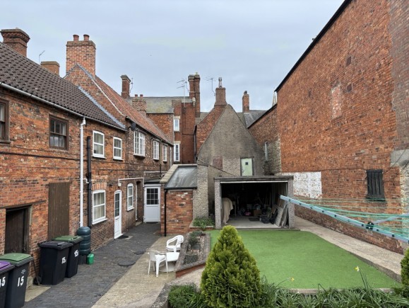 b8e6bb09 9827 49d0 8688 d4fc3ab9be1e_web