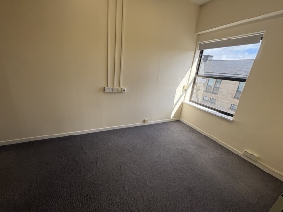 4cc77b83 8ad2 430b b147 35e1fd106178_web