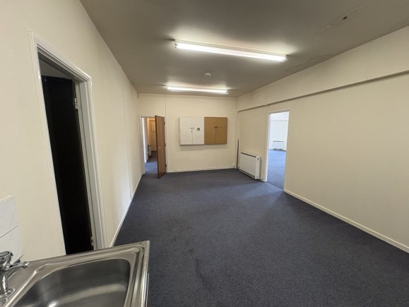 ba895236 ede3 4288 a600 9db2767ff398_web