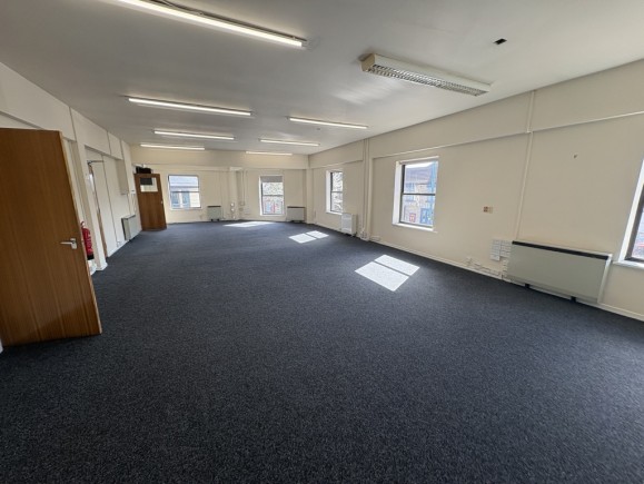 dfd2aef6 4fc8 4edc a2f9 00605eb1ebe8_web