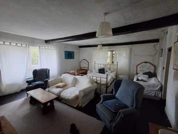 972e8bf5 3c77 4f41 9337 7a75ddf56aae_web