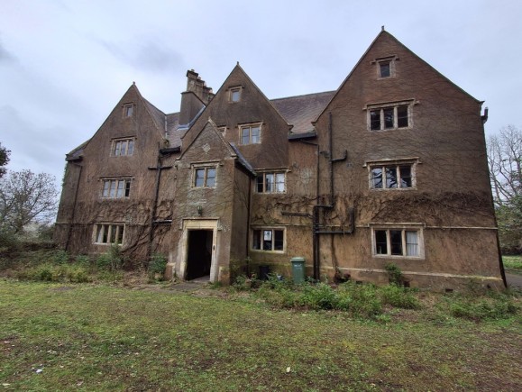 b99b7034 4d5b 4fe9 877b aff580930c4e_web