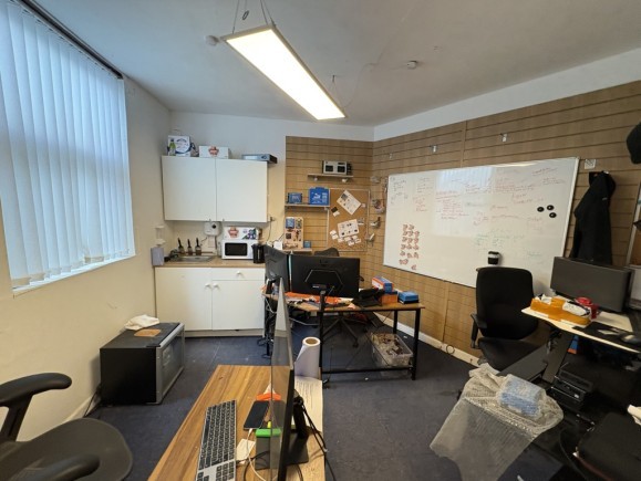 1170c2f8 3ed1 40cf 910a 9720d0920fdd_web