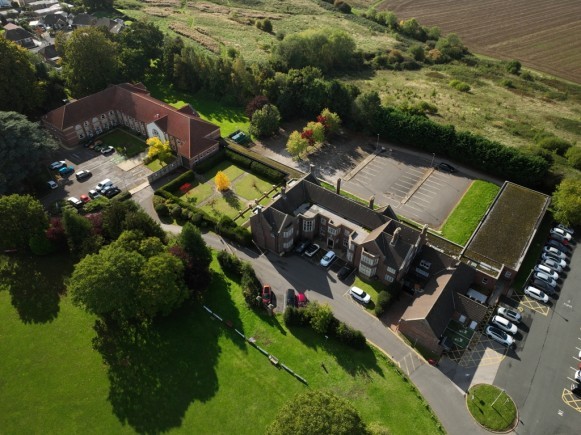 f559c8a7 4eab 4026 b2b3 82213ea7f588_web