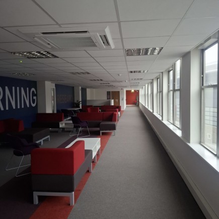 77a165a4 8667 4ef0 a233 610f4253e630_web