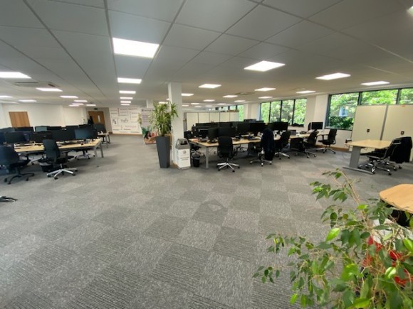 ae3d7872 8091 48e7 8fe7 0d7f77f0444f_web