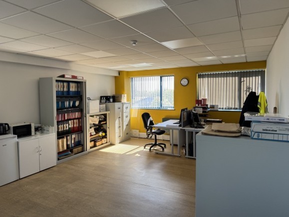 5e00d5d1 2437 4d02 97c0 d4c1084a4e8e_web