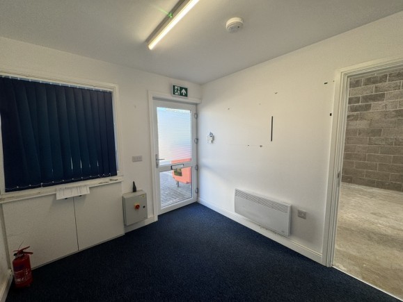 ed123be7 7a3d 4542 91fe 18f7ab9cf6c3_web