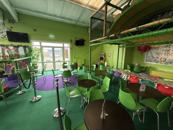 b534259b b4be 4286 b1f2 e7bbf9e4b4af_web