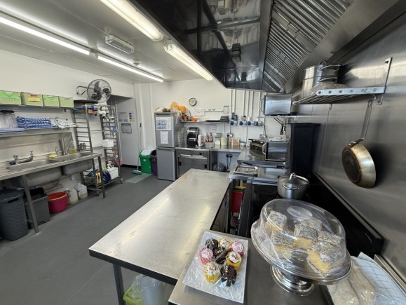 be160e8b 2368 4475 80f6 e490a5f9062e_web