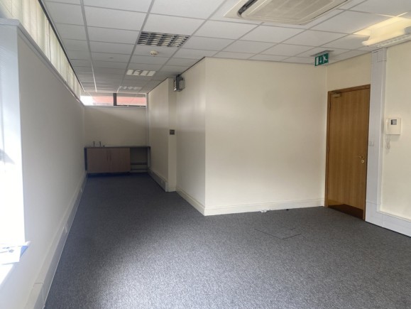 a35a0c9b a470 4fbe 978f 4010e26f83fc_web