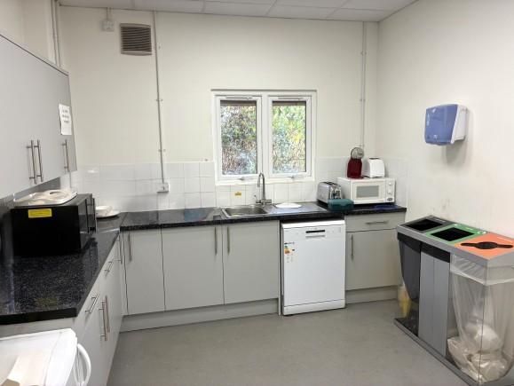 13361643 be6a 4e76 b8d6 cfccd6e39fa5