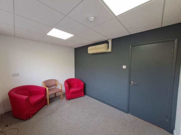 05e95737 ed25 4743 b040 14cc4b99ff30_web