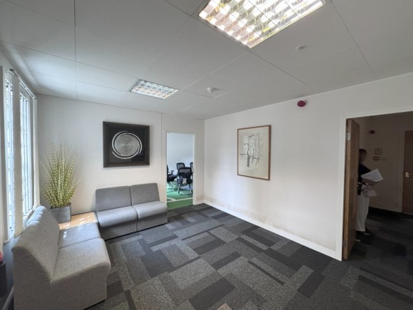 d073732b e63b 433c b9bc 3c55a989c525_web