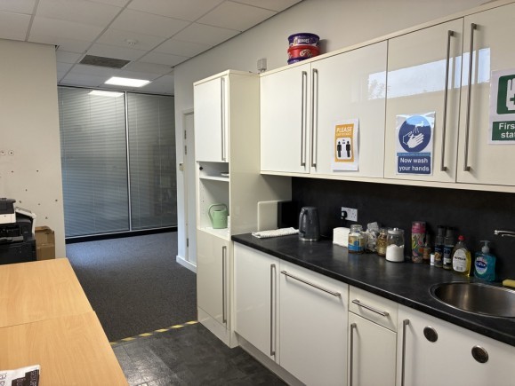 71dff2b9 7d26 4cd8 ae81 c4a192e98491_web