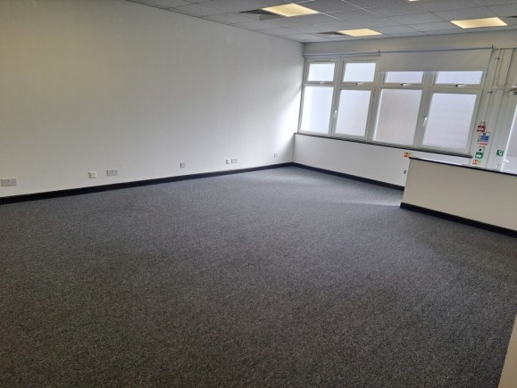 06f8f8b2 fa77 4186 b2a2 84f12ad108fc_web