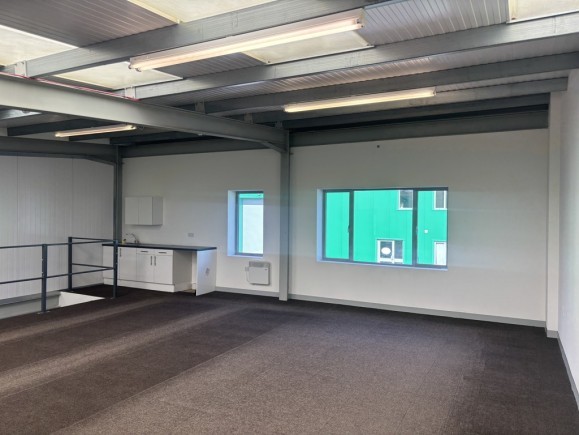 05b9dd1c e7ad 4b05 a1d2 adad9fa8d51c_web