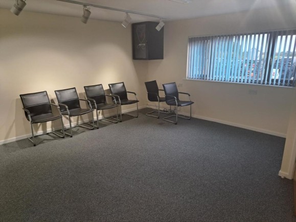 99918661 a6a9 4819 8dc5 7b509fb6a3dc_web