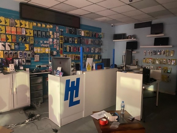 211d9284 e705 4449 817b 7ed7ef466422_web