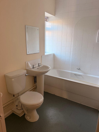 Tattershall 6 Bathroom