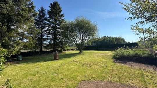 Land in Quarnford   green