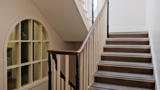 20 High Street Fareham   stairwell